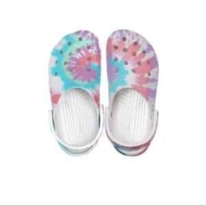 NWT CROCS CLASSIC TIE-DYE GRAPHIC CLOG size 8